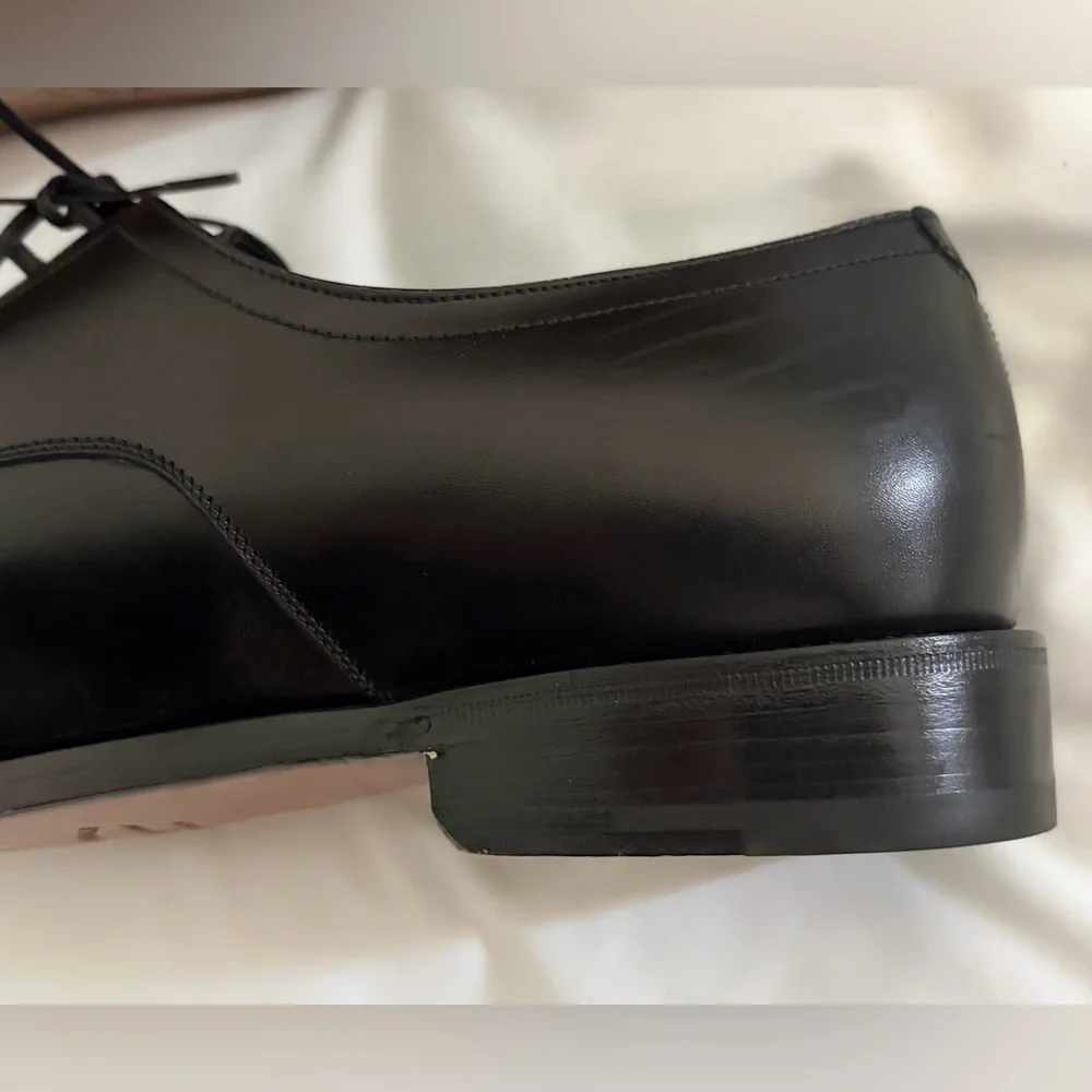 Salvatore Ferragamo Men’s Black Leather Cap Toe Oxford Shoes Size 10.5 EE